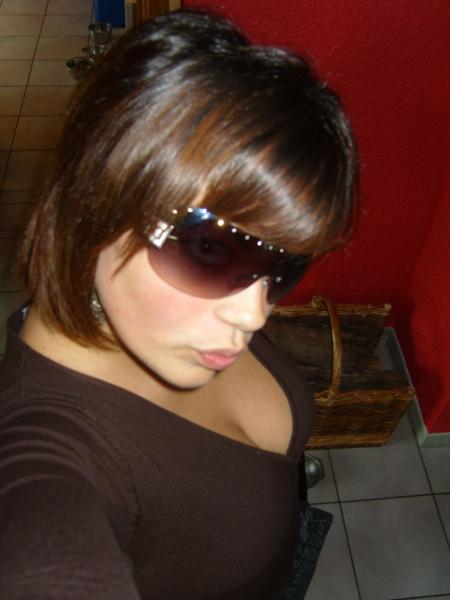 <font color=710000 size=5>C</font><font color=BC0000 size=4>a</font><font color=690000 size=4>k</font><font color=9B0000 size=7>o</font><font color=9E0000 size=3>o</font><font color=7C0000 size=5>o</f